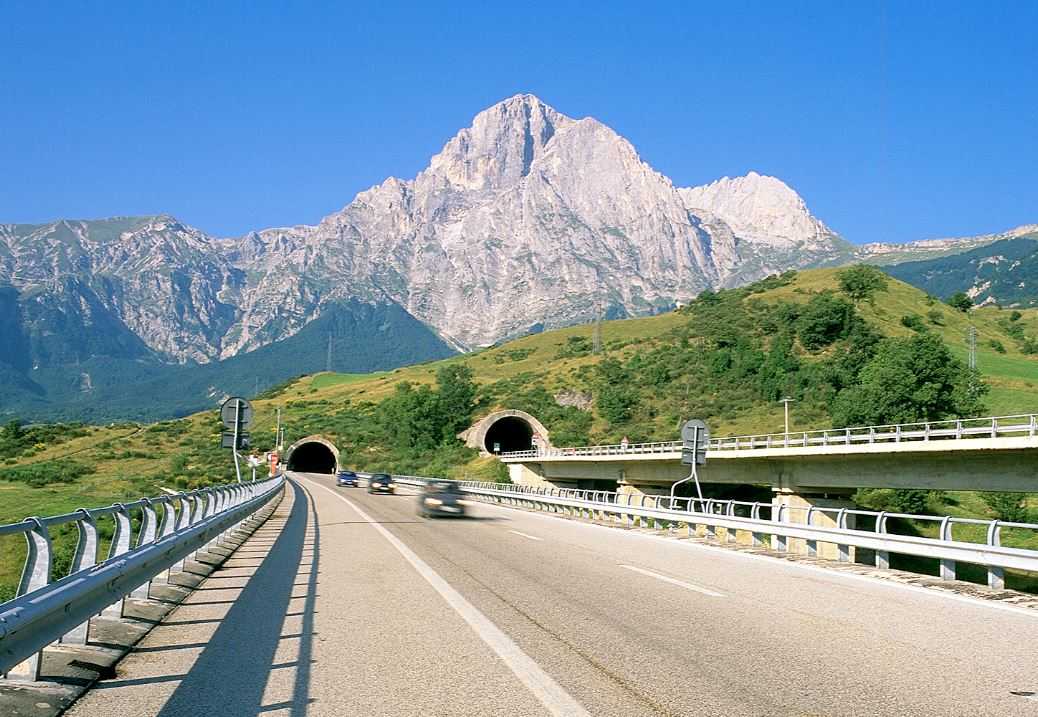A24: chiusure notturne del Traforo da lunedì a mercoledì in direzione L’Aquila